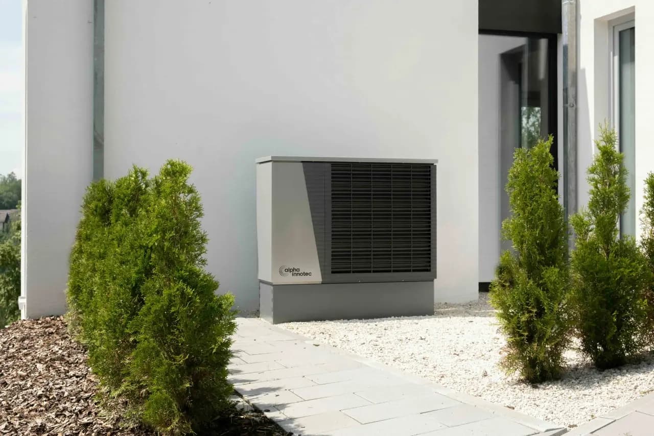 Installer une pompe à chaleur : pourquoi passer par un chauffagiste RGE